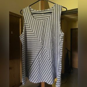 Kim Rogers Blue/White Sleeveless Top XL